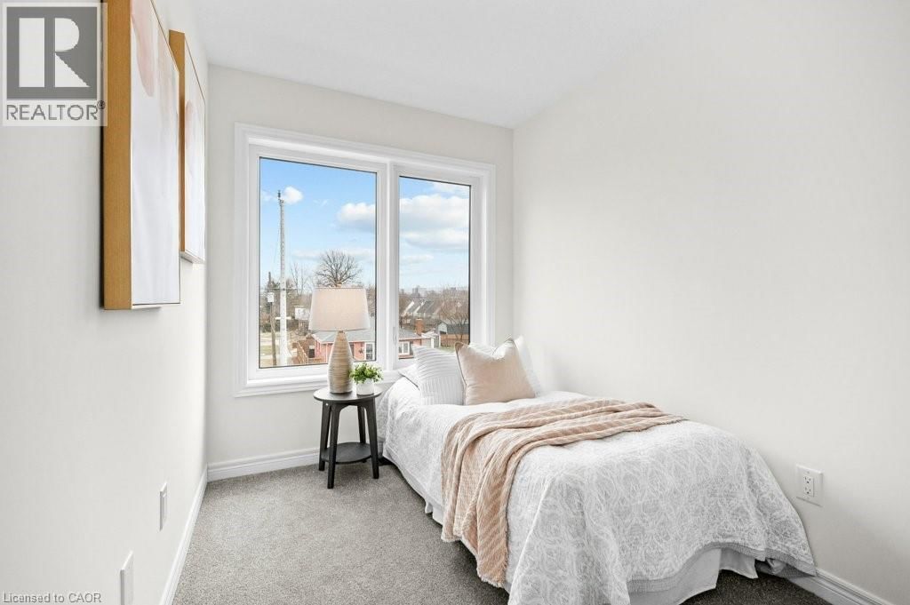 15 BINGHAM ROAD Image 25