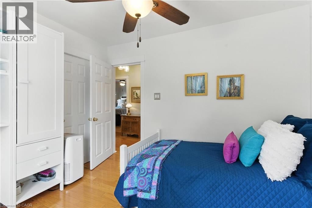 98 KENSINGTON AVENUE SOUTH Image 21