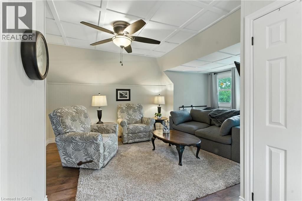 98 KENSINGTON AVENUE SOUTH Image 31