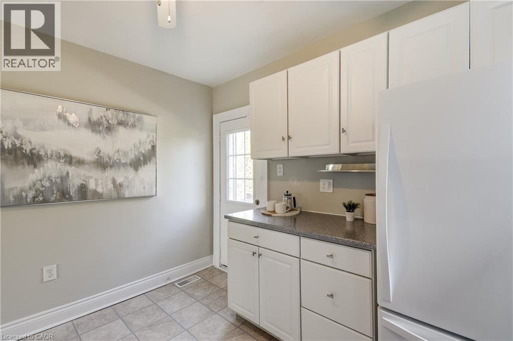 53 EAST 19TH STREET Image 12