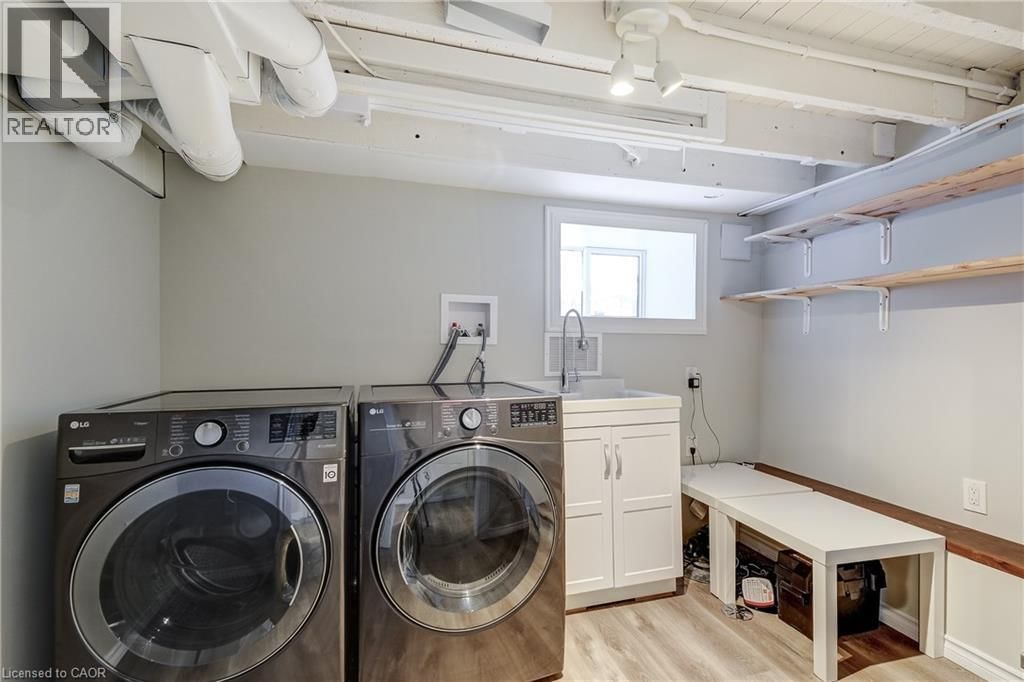 53 EAST 19TH STREET Image 26