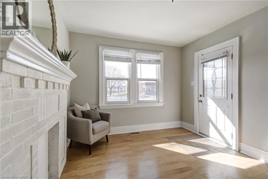 53 EAST 19TH STREET Image 3