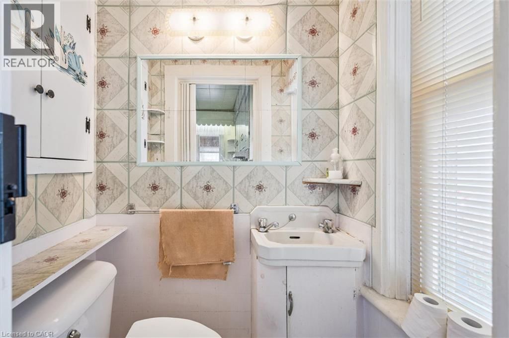 56 MCNAUGHTON STREET Image 14