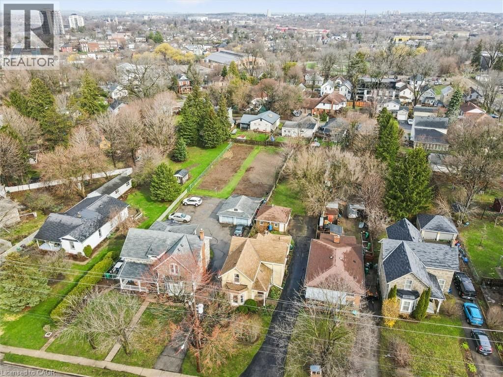 56 MCNAUGHTON STREET Image 33