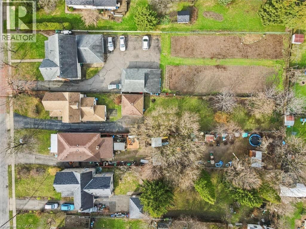 56 MCNAUGHTON STREET Image 34