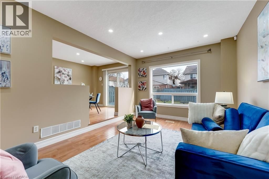 135 VERONICA DRIVE Image 10