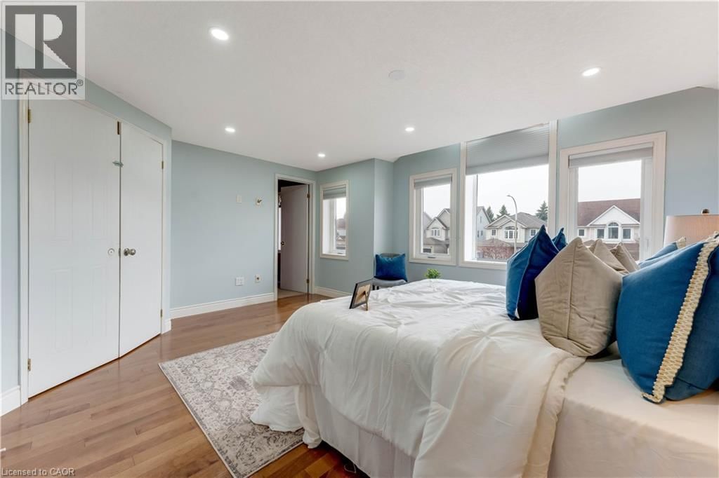 135 VERONICA DRIVE Image 17