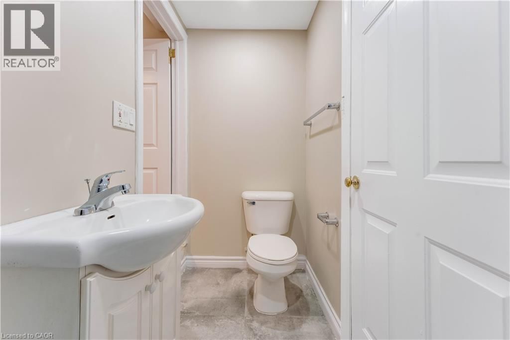 135 VERONICA DRIVE Image 37