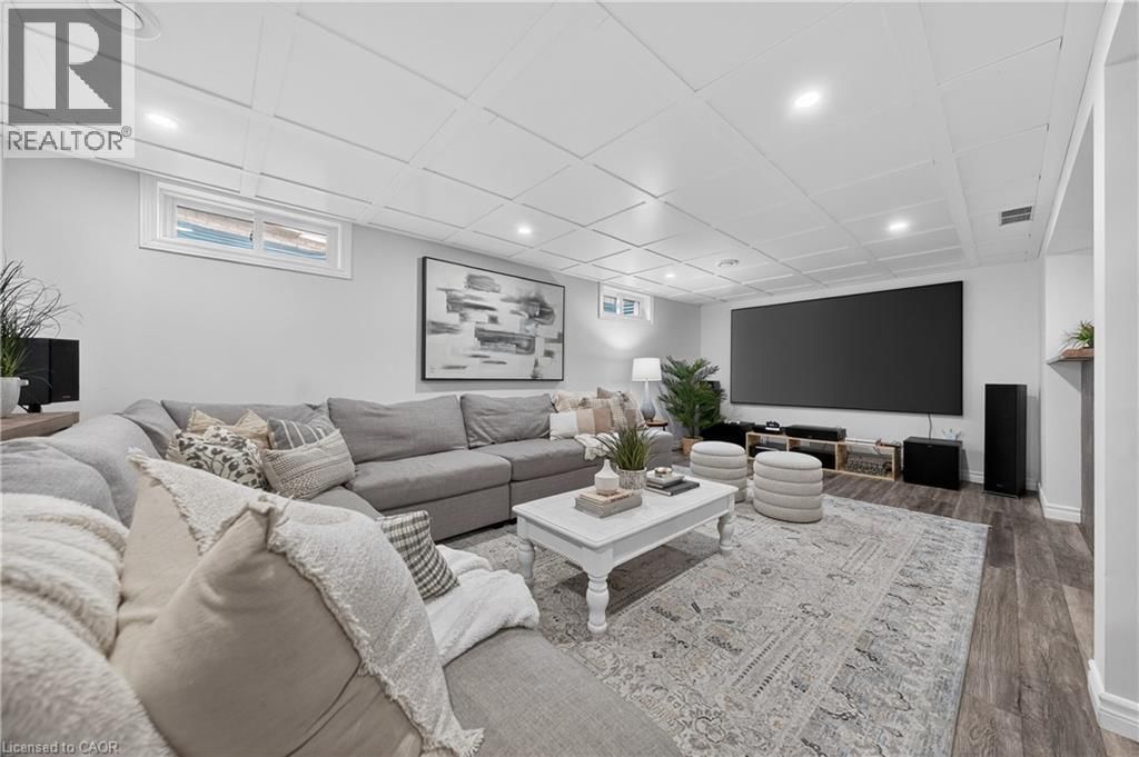 38 GLEN ABBEY COURT Image 33