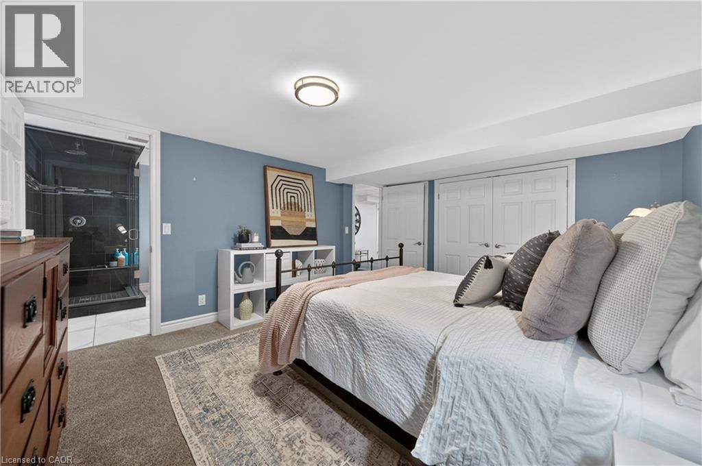 38 GLEN ABBEY COURT Image 40