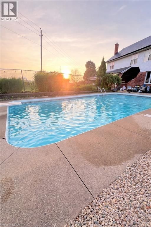 38 GLEN ABBEY COURT Image 44