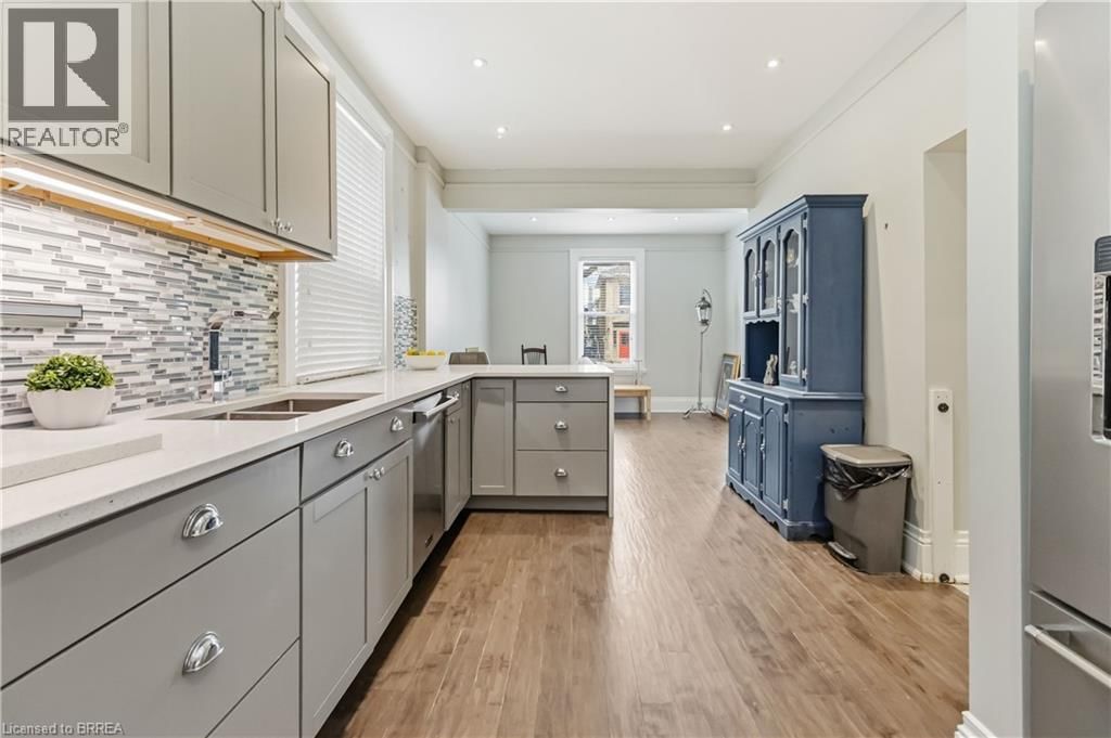 200 BRANT AVENUE Image 12