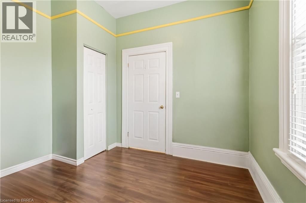 200 BRANT AVENUE Image 17