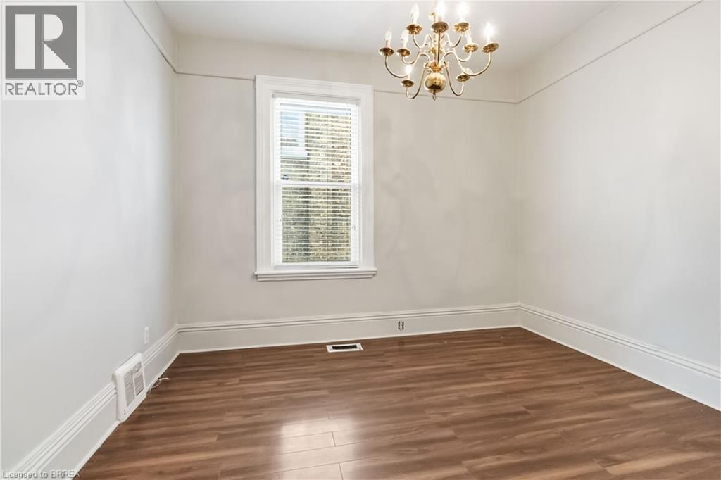 200 BRANT AVENUE Image 18