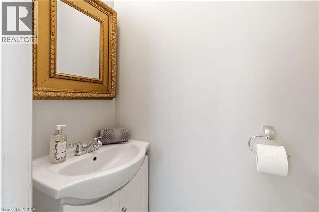 200 BRANT AVENUE Image 21