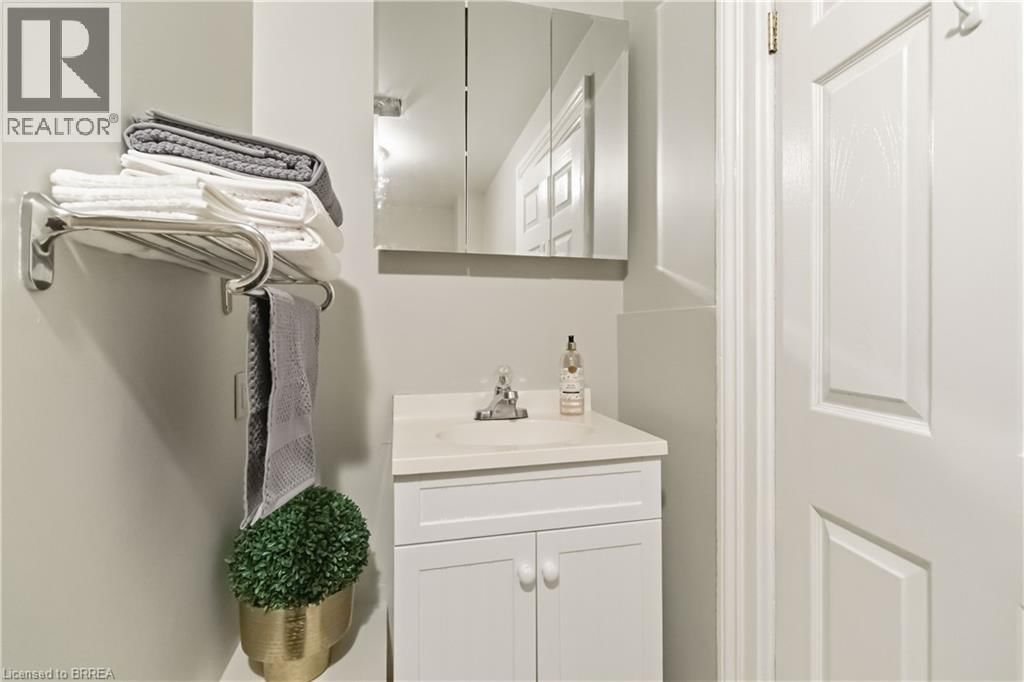 200 BRANT AVENUE Image 24