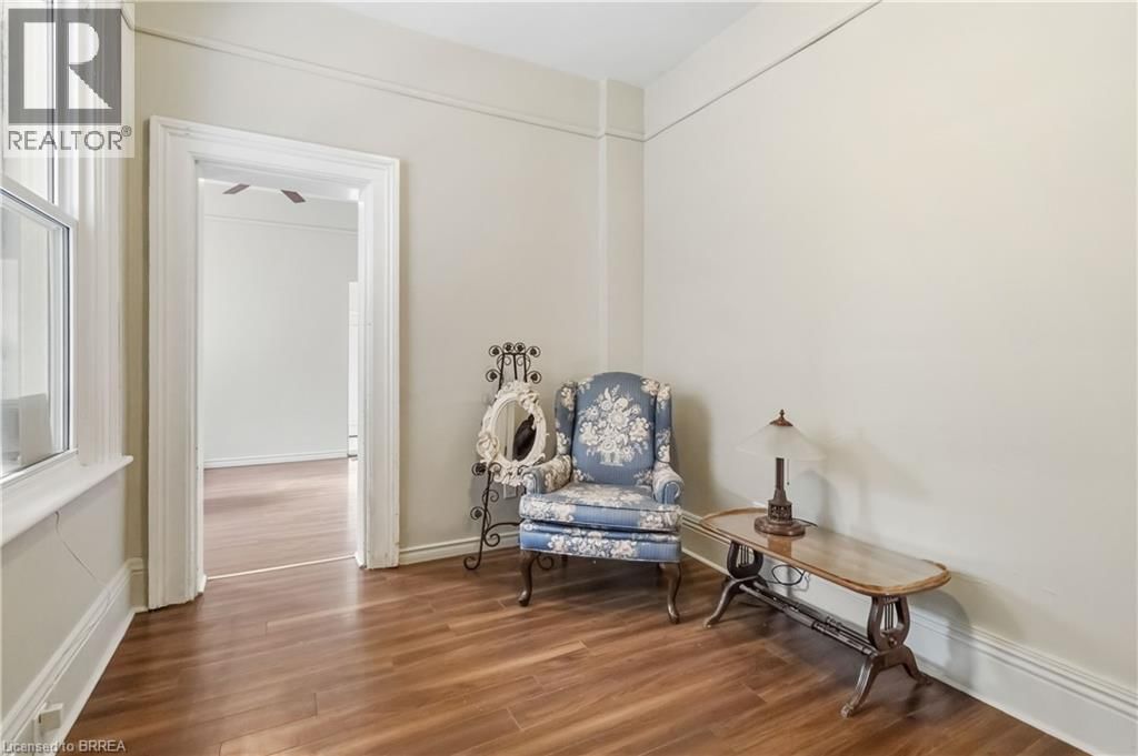 200 BRANT AVENUE Image 28