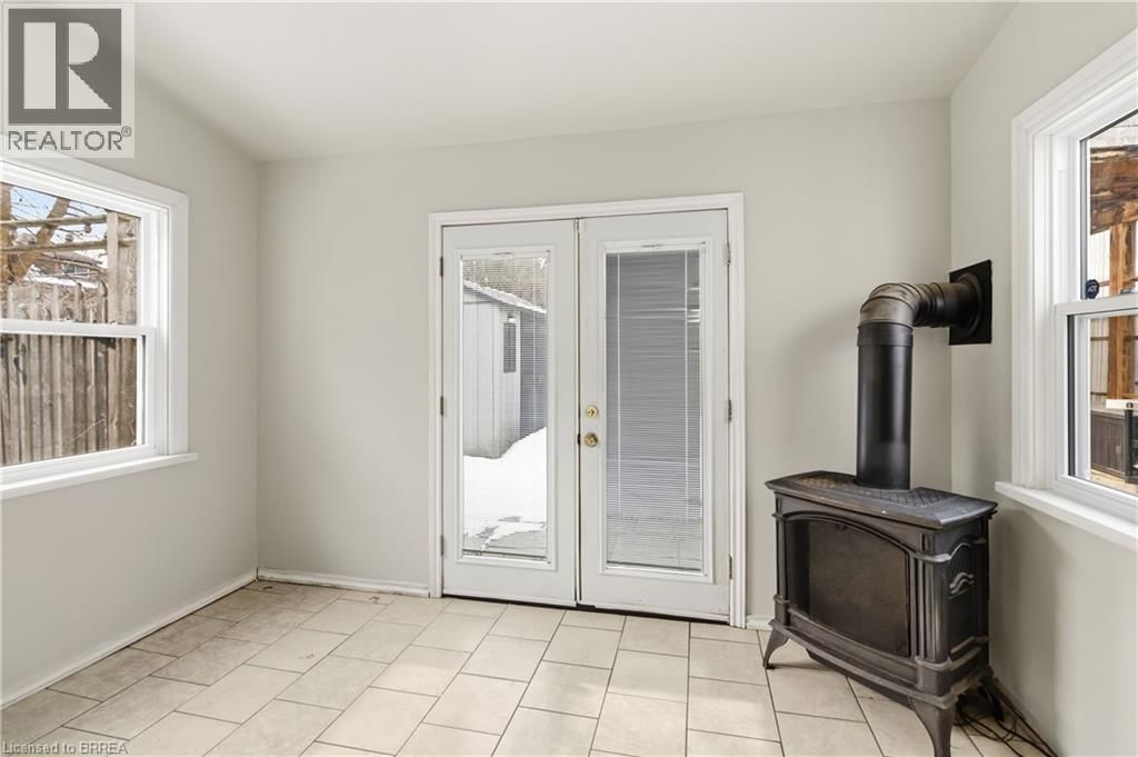 200 BRANT AVENUE Image 33