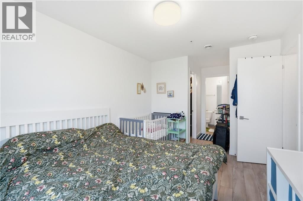 306 - 479 CHARLTON AVENUE EAST Image 16