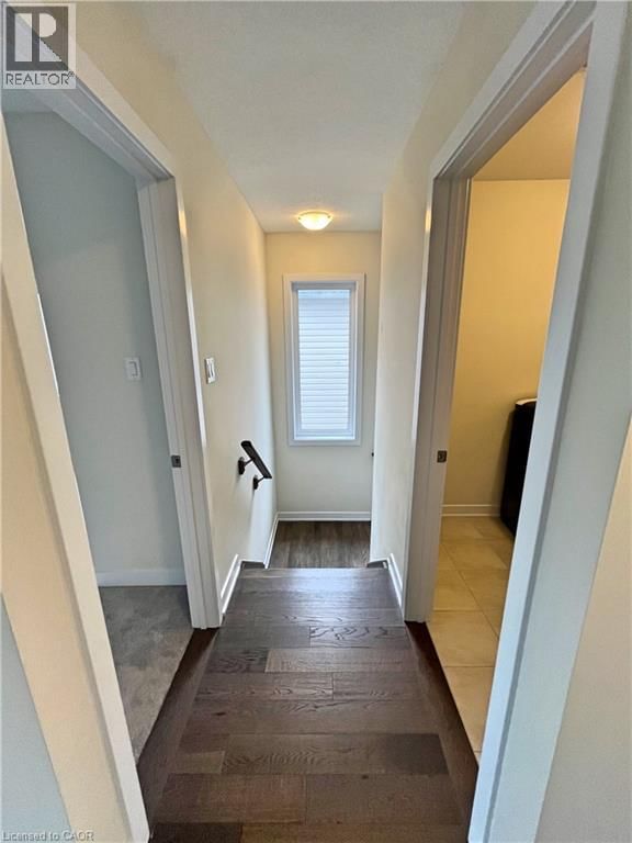 66 AVIRON CRESCENT Image 14