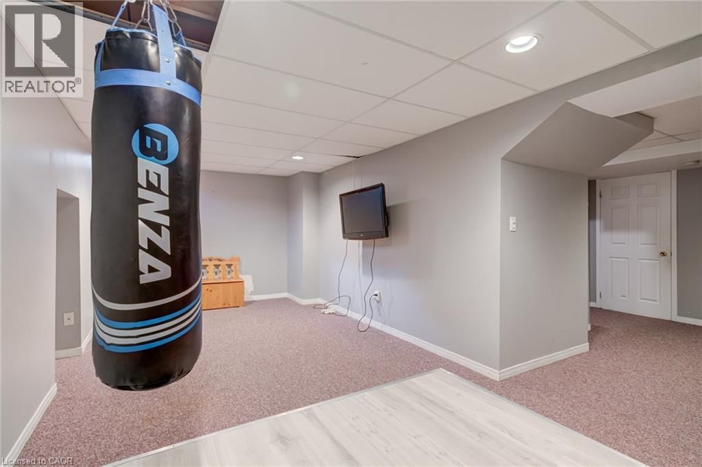 2055 HUNTERS WOOD DRIVE Image 39