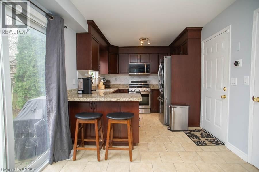 47 STOWE TERRACE Image 11