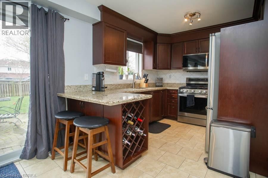 47 STOWE TERRACE Image 12