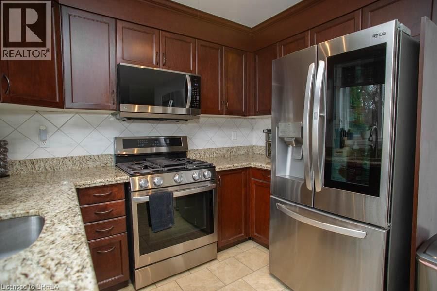 47 STOWE TERRACE Image 13