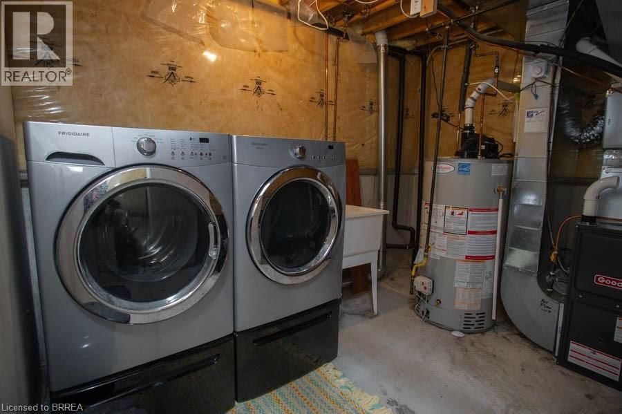 47 STOWE TERRACE Image 29