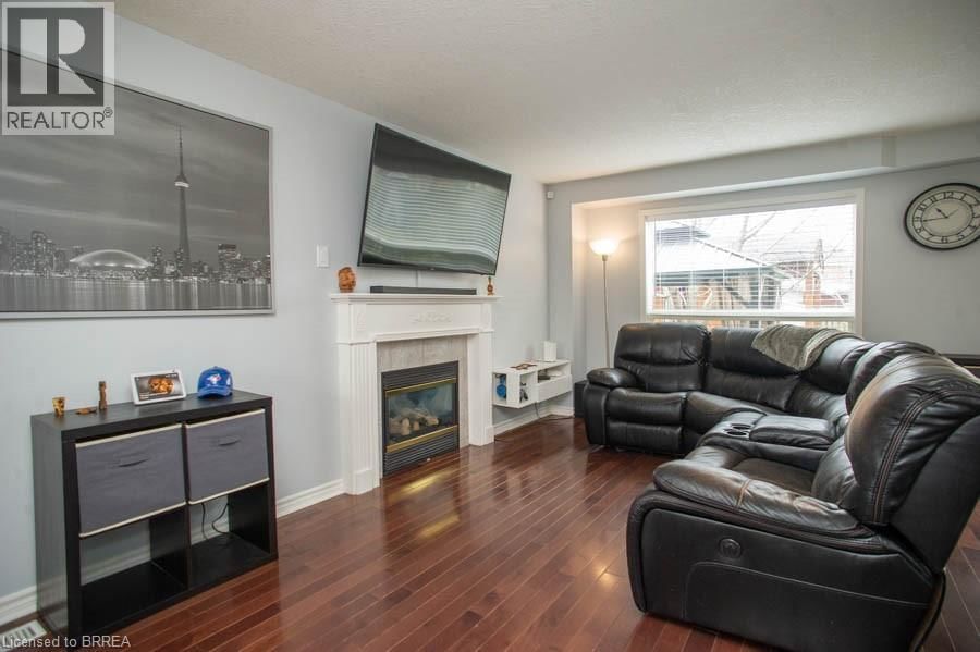 47 STOWE TERRACE Image 8