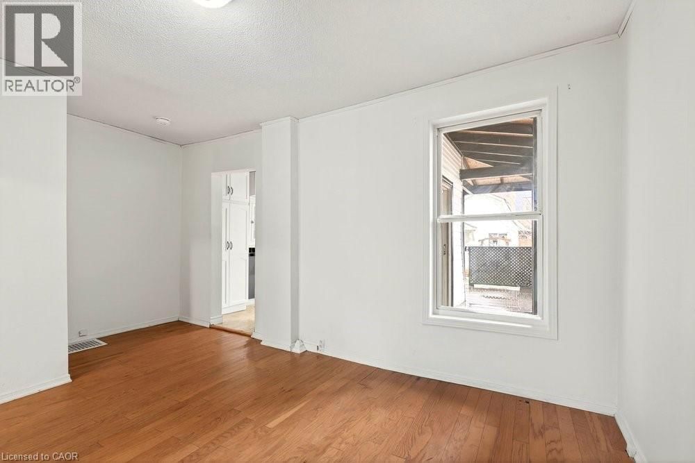 23 FREDERICK AVENUE Image 10