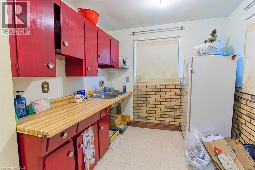 227 STONE CHURCH ROAD WEST Image 8