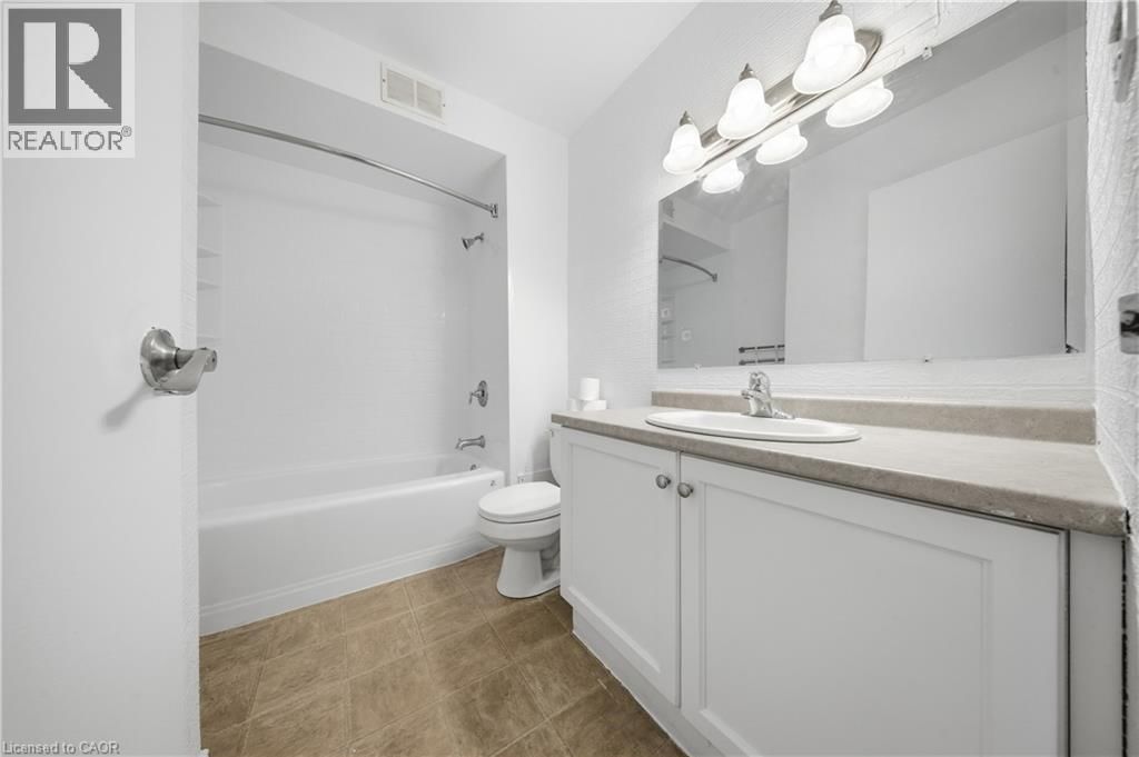 811 - 350 QUIGLEY ROAD Image 25