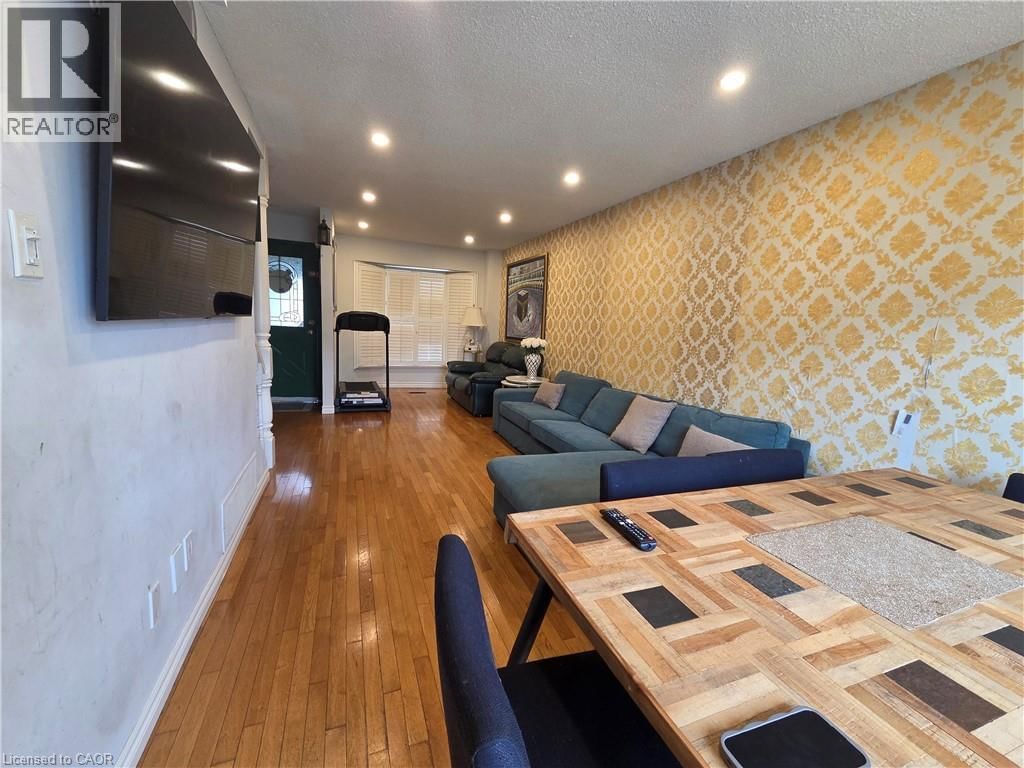 Main - 3082 CANTELON CRESCENT Image 5