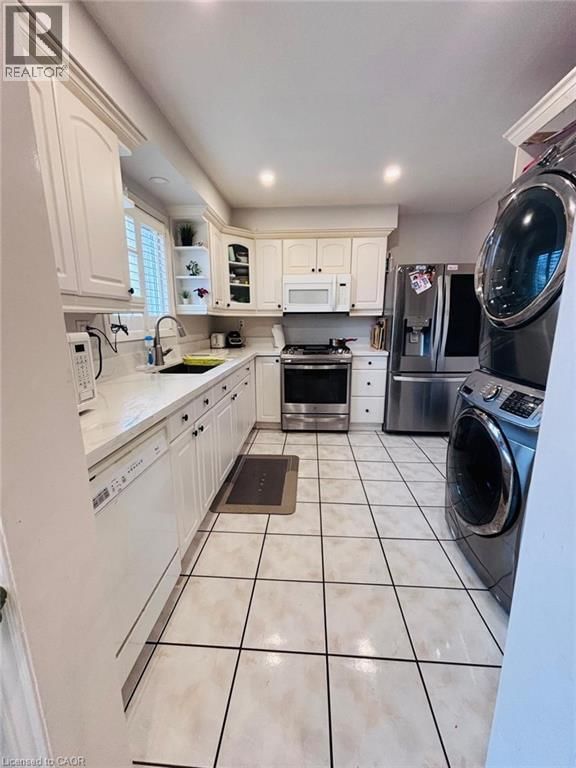 Main - 3082 CANTELON CRESCENT Image 7