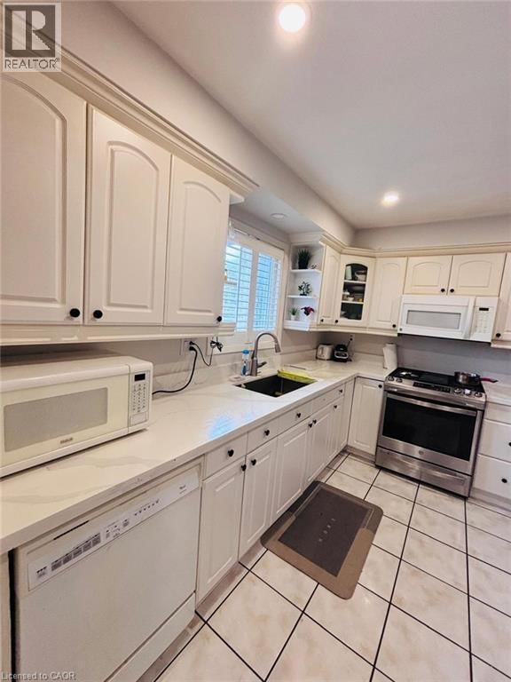 Main - 3082 CANTELON CRESCENT Image 8