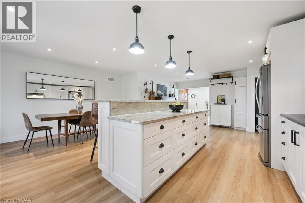 65 SCHWEITZER STREET Image 9