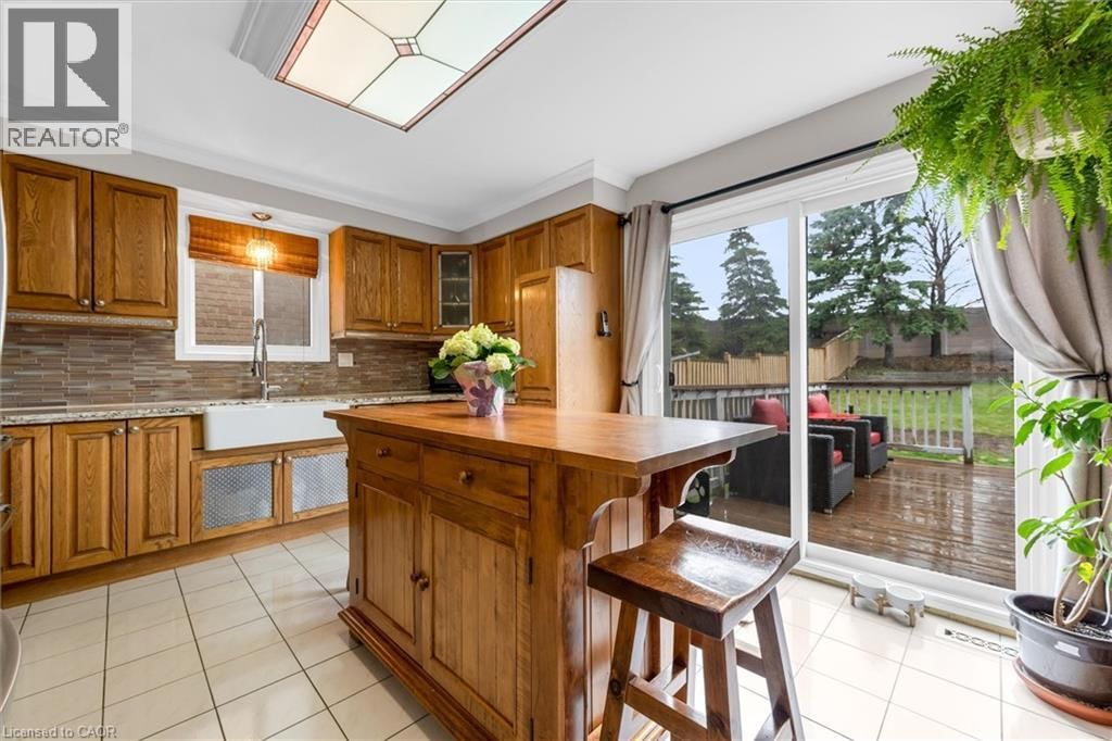 16 HOMELAND AVENUE Image 9