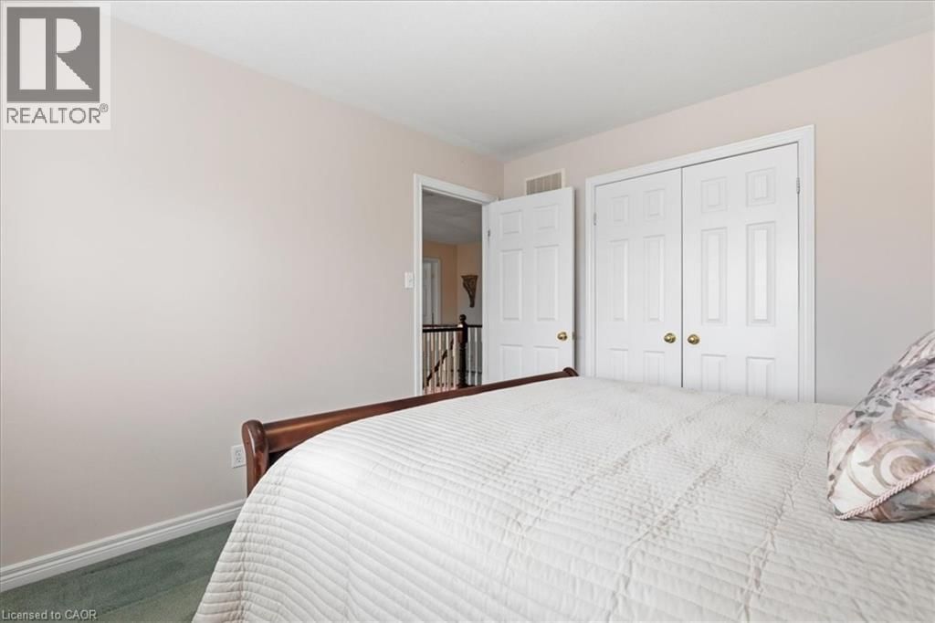 54 WOODCREST COURT Image 32