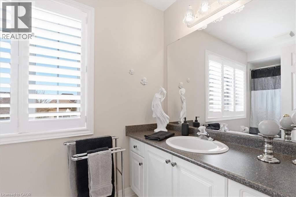 54 WOODCREST COURT Image 33