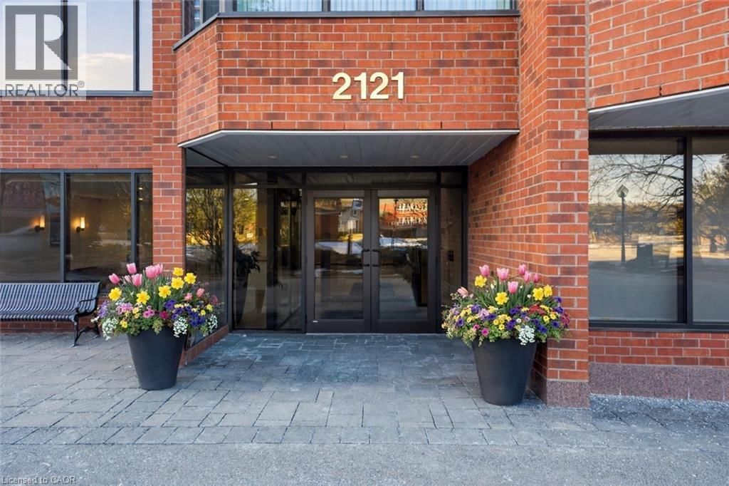 405 - 2121 LAKESHORE ROAD Image 2