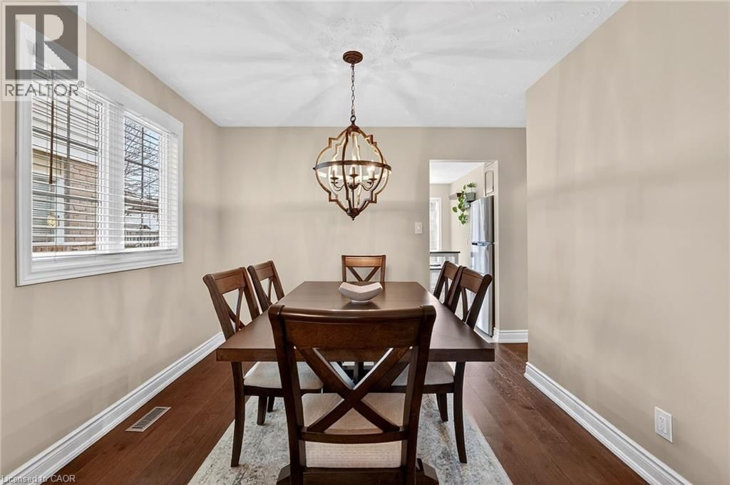 474 KNIGHTSBRIDGE CRESCENT Image 12