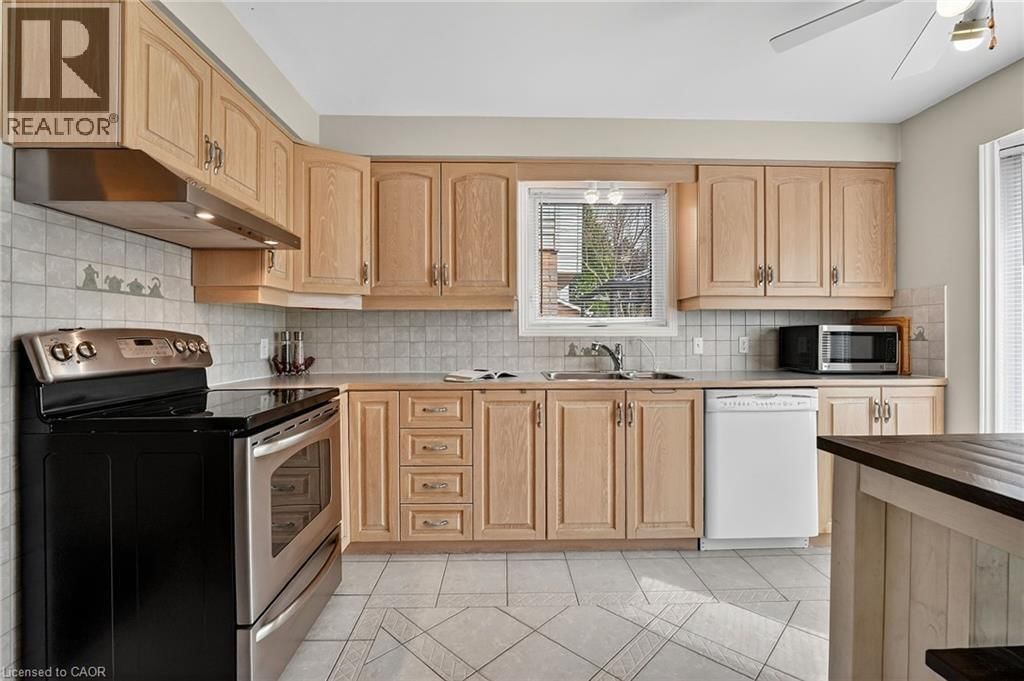 474 KNIGHTSBRIDGE CRESCENT Image 4