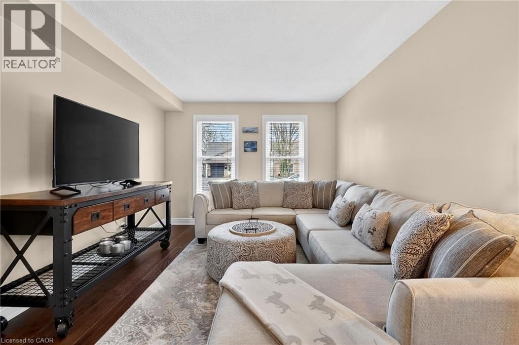 474 KNIGHTSBRIDGE CRESCENT Image 6