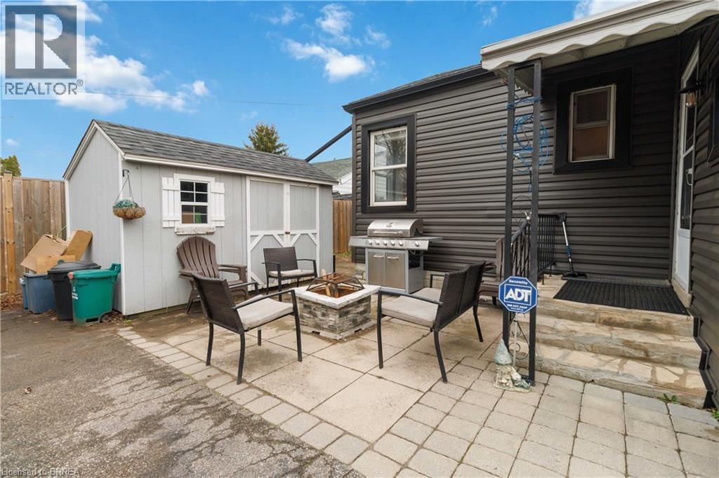 213 ELGIN STREET Image 42