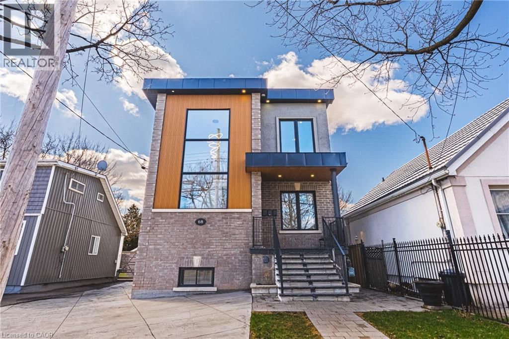 68 VANSITMART AVENUE Image 3