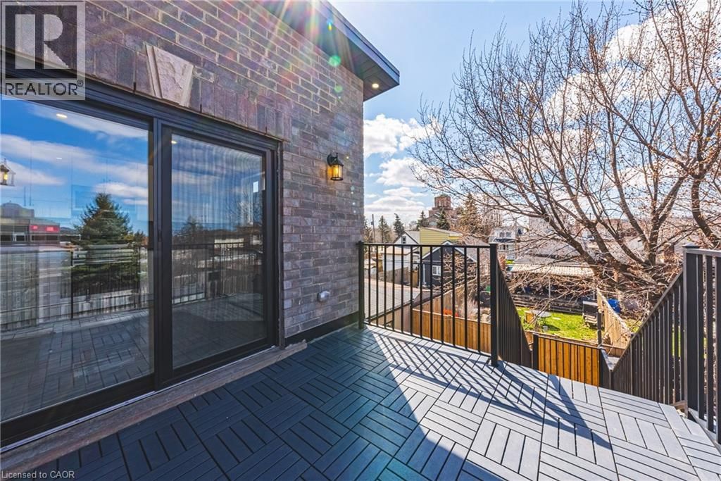 68 VANSITMART AVENUE Image 42