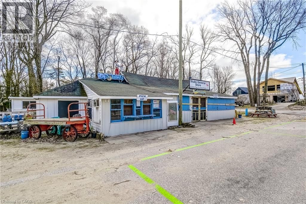 2 BEACH AVENUE Image 16