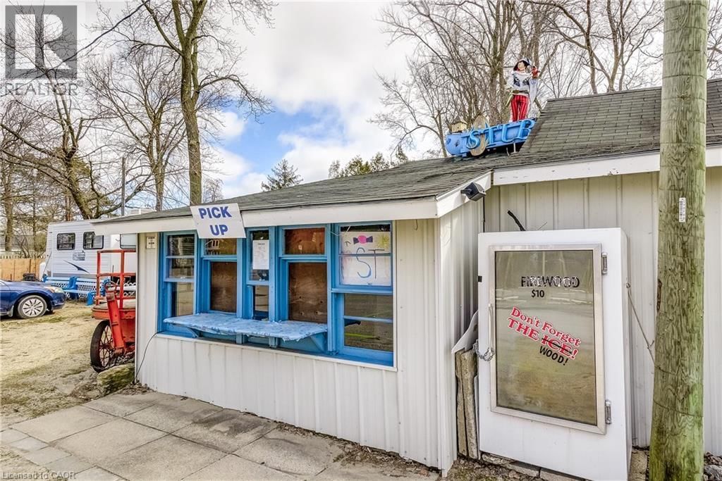 2 BEACH AVENUE Image 22