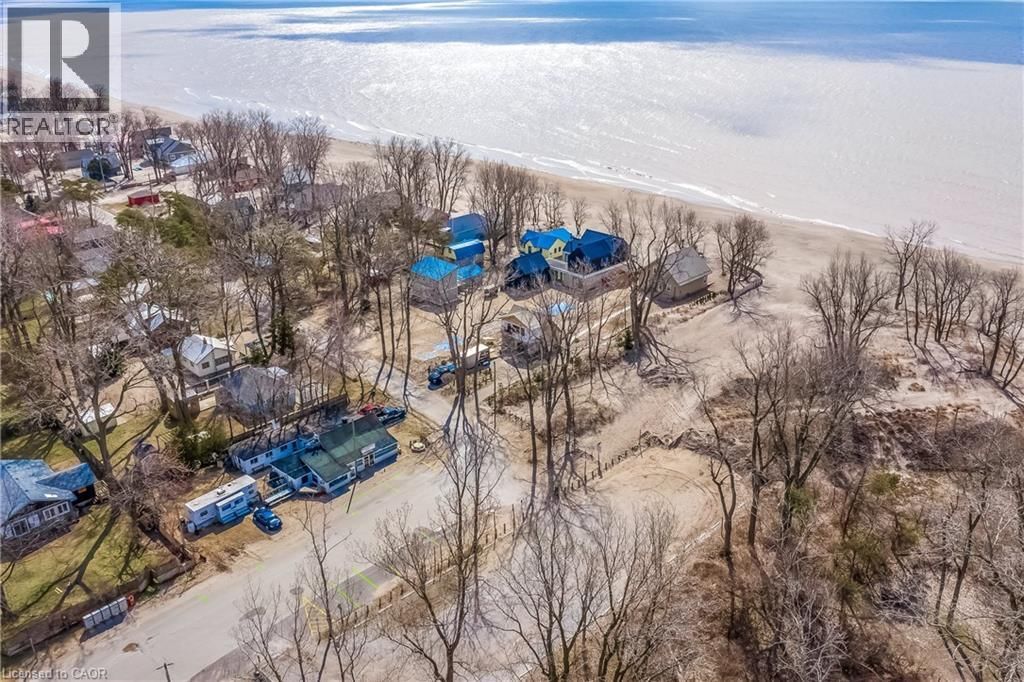 2 BEACH AVENUE Image 31